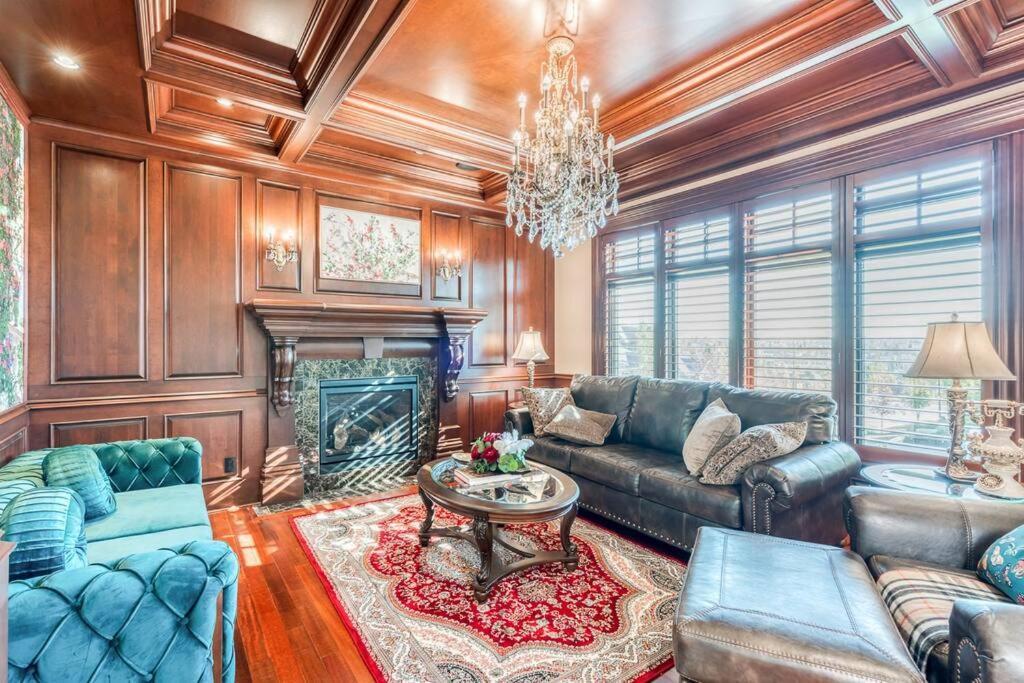 French Chateau W/swim & Theatre: 11,700 Sqft