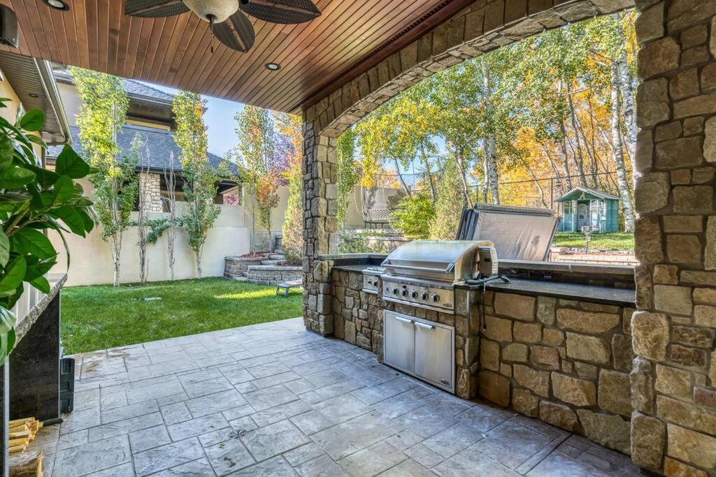 French Chateau W/swim & Theatre: 11,700 Sqft