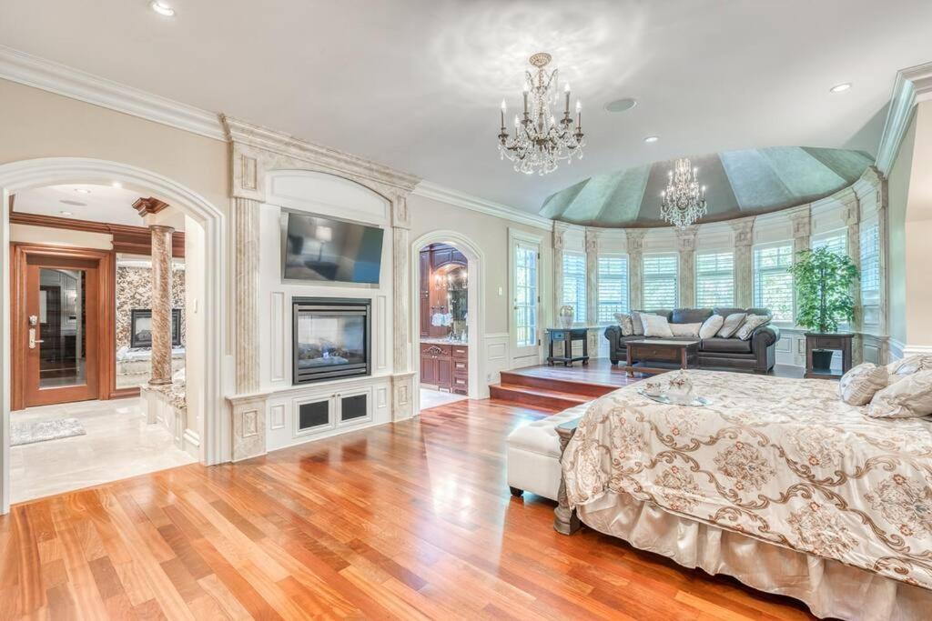 French Chateau W/swim & Theatre: 11,700 Sqft *
