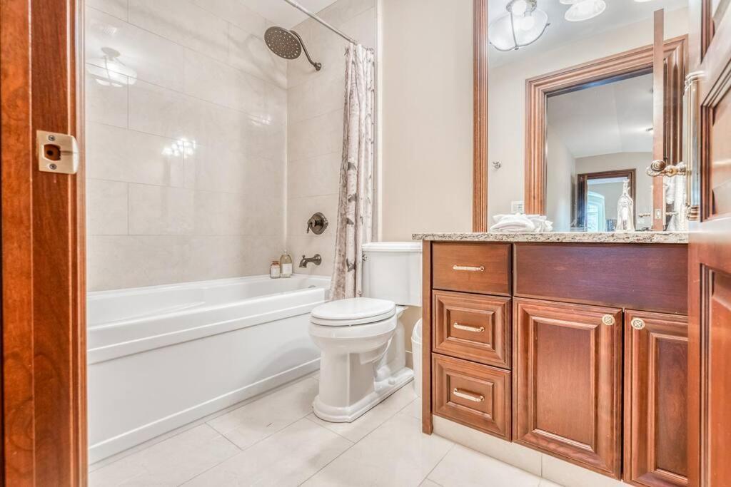 Holiday home French Chateau W/swim & Theatre: 11,700 Sqft