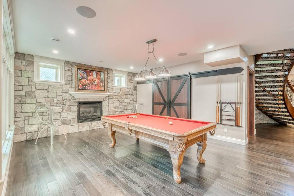 French Chateau W/swim & Theatre: 11,700 Sqft