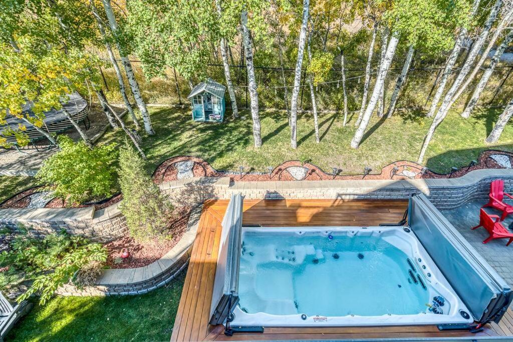 Holiday home French Chateau W/swim & Theatre: 11,700 Sqft